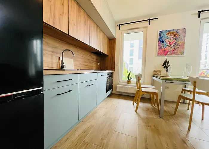 Bythesea Apartment